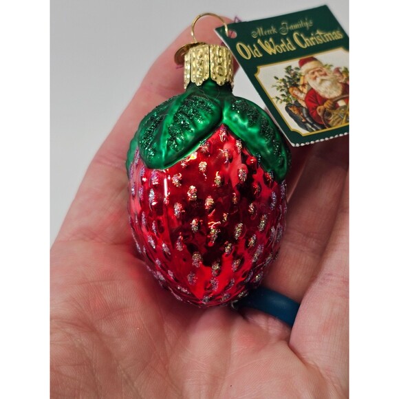 VTG Blown Glass Merck Old World Christmas Ornament Glistening Strawberry Fruit - Picture 2 of 8